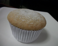 Bolinho de baunilha com mirtilo (blueberry)