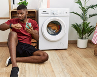 Este é o melhor horário para lavar roupa e economizar energia na máquina de lavar, segundo o ChatGPT