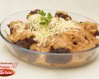 Almôndegas ao Molho de Tomate Cremoso