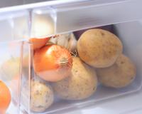 Frescas por 6 meses: mantenha as cebolas longe de 1 vegetal comum e estoque o ingrediente tão essencial nas receitas salgadas
