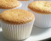 Bolinho de iogurte com goiabada