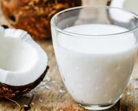 Leite de coco caseiro