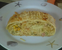 Rocambole  de massa de pastel