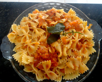 Macarrão com manjericão