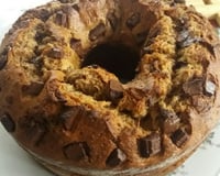 Bolo de banana com pedaços de chocolate