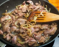 Com 14% de desconto, esta frigideira de cerâmica facilita o preparo das refeições e a limpeza da cozinha