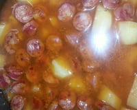Ensopado de linguiça com batata