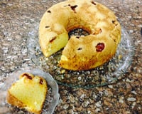 Bolo de fubá com goiabada