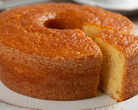 Receita de bolo simples caseiro perfeito para acompanhar o café