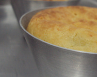 Bolinho de alho poró com queijo