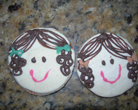 Biscoito de nata recheado e decorado da mamãe