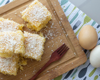 Sem açúcar, nem farinha, nem lactose: bolo de coco com massa fofinha e lowcarb que eu faço rapidinho em porção individual