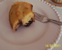 Bolo de fubá com creme de chocolate By Paula