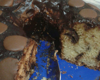 Bolo de abobrinha com coco e chocolate