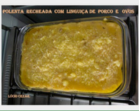 Polenta recheada com linguiça de porco e ovos