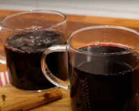 Essa é a minha receita de vinho quente favorita: o segredo para ficar bem saboroso é simples