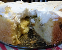 Rababerkuchen: torta típica alemã de ruibarbo