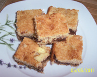 Bolo pedacinhos de chocolate e maçã