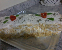 Torta fria de pão de forma com frango