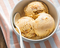 Sorvete de 2 ingredientes: rápido e econômico para o seu verão