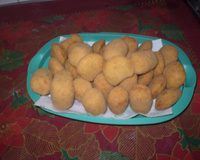 Salgadinho de carne e salsicha