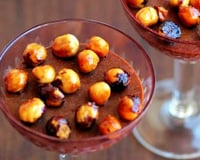 Mousse de chocolate com café e avelã