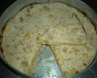 Cuca de farofa com leite condensado e coco