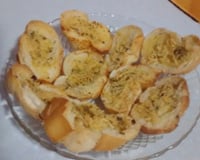 Torradas de alho com parmesão