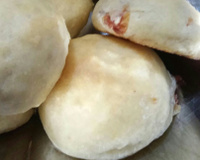 Pão de batata recheado