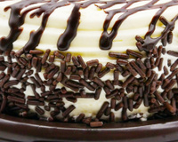 Escondidinho gelado de leite em pó com creme de avelã