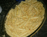 Macarronada com frango desfiado