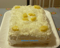 Torta mineira de abacaxi e coco