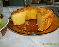 Bolo cremoso de milho e queijo