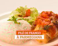 Filé de frango à parmegiana