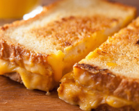 Adeus torradeira: aprendi um truque simples que deixa o pão crocante por fora e macio por dentro, é a melhor forma de fazer torradas