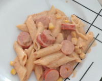 Macarrão com salsicha delícia