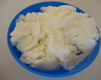 Sorvete caseiro de mousse de limão