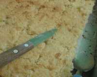 Bolo fácil de aipim com leite condensado