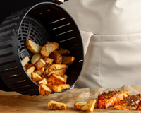 Air fryer oven de 12 litros chama atenção pela capacidade e pelo desconto de 50%