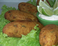 Bolinho de mandioca recheado