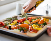 Esse é o melhor jeito de preparar legumes para a marmita da semana sem ficar aguado e com muito mais sabor