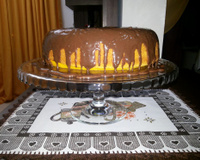 Bolo de cenoura com cobertura de chocolate suave