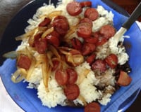 Linguiça acebolada com orégano