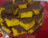 Bolo de cenoura com cobertura de brigadeiro