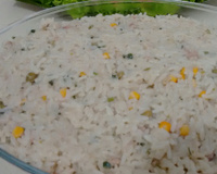 Risoto colorido de linguiça