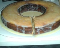 Bolo mole com leite condensado