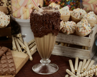Milkshake crocante — Bebidas TudoGostoso