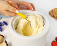 Uma máquina de sorvete é tudo que você precisa para se refrescar de forma deliciosa no verão