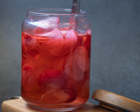 Nem pepino, nem cebola: fiz essa conserva com rabanete pela primeira vez e agora não fico sem!