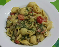 Macarrão com escarola para João Victor